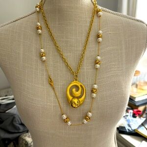 Set of 2 necklaces vintage blonde gold pendant and stationed pearls EVC LOVELY!